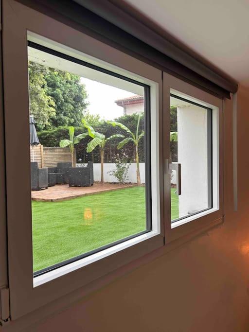 Logement Avec Piscine Privee Chauffee Biarritz Extérieur photo