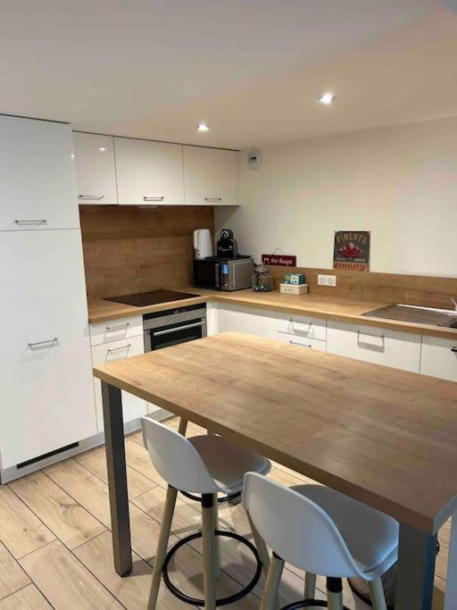 Logement Avec Piscine Privee Chauffee Biarritz Extérieur photo